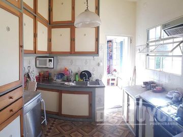 Chalet en Venta en Quilmes Centro