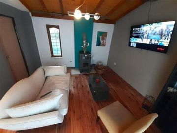 HERMOSA CASAQUINTA ESTILO CABAÃA A ESTRENAR! DISEÃO Y ESTILO,PISCINA DECK, LOTE 800M2, ZONA QUINTAS