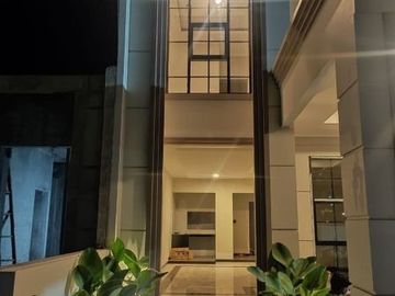 Rumah Mewah Siap Huni di Tanah Baru Depok Dekat Jakarta Selatan 1 M an (edith)