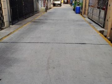 TURUN HARGA !! RUMAH HITUNG TANAH di Komp. Walikota ,NEGO
