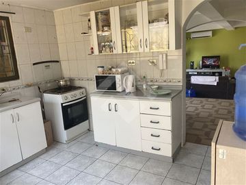Casa en Venta en Grecia, entre Las Perdices y Diagonal Las Torres