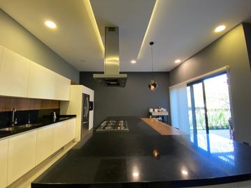 Casa en Venta - Parque Santo Domingo - Zona Azul en Lomas de Angelópolis