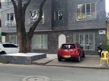 Venta Edificio San Fernando Cali Valle del Cauca 3 pisos 24 apartaestudios