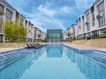 3BR Townhouse near Tomas morato, GMA, Fisher mall, Banawe, Mother Ignacia,St lukes,Capitol, San juan, New Manila Delta