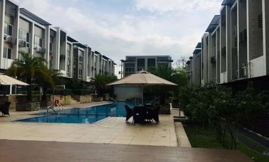 3BR Townhouse near Tomas morato, GMA, Fisher mall, Banawe, Mother Ignacia,St lukes,Capitol, San juan, New Manila Delta