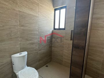Casa Nueva en VENTA con excelente ubicación al Norte
