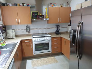 VENTA DEPARTAMENTO MODERNO EN VILLA FLORENCE - INTERLOMAS