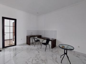 Jual Rumah Klasik Siap Huni View Gunung di Taman Udayana Sentul City Bogor