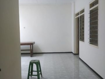 Disewa Rumah Sutorejo Tengah , Siap Huni, Dekat Mulyorejo, Surabaya Timur