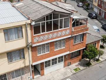 casa en venta en ciudad kennedy central. Cod V254