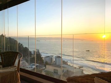 Departamento en venta de 3 dorm. 3 baños en Viña del Mar