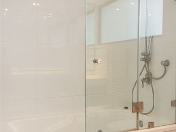Departamento en venta de 3 dorm. 3 baños en Viña del Mar