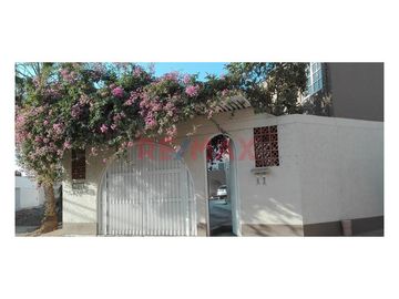 🌴 **Departamento de Ensueño en Condominio Las Palmeras - Pimentel, Chiclayo** 🌴

¡Descubre tu próximo hogar en la encantadora localidad costera de P