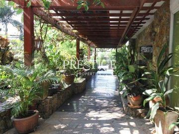 Apartment Block – 12 units PCO2046