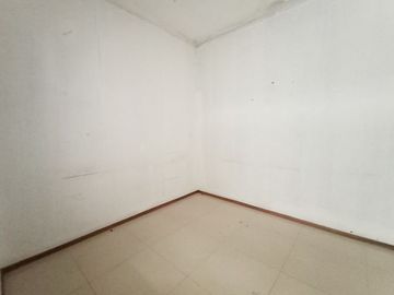 Di Sewakan Rumah 3 Kamar Cocok Untuk Kantor Jl. Suryalaya Bandung