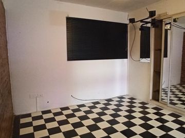 DPTO 3 AMBIENTES EN DUPLEX EN PLENO LANUSITA. RETASADO