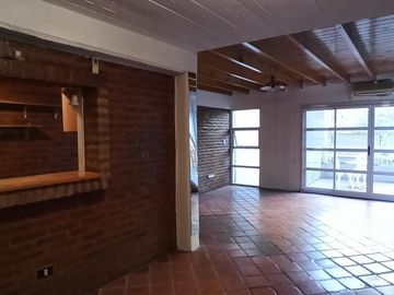 DPTO 3 AMBIENTES EN DUPLEX EN PLENO LANUSITA. RETASADO