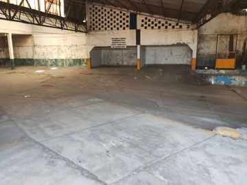 RENTA BODEGA DE 900 Mts