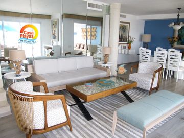 Departamento de Lujo Frente Al Mar de Venta en Playas, Ocean Club 286 m.