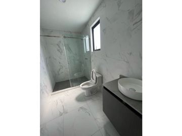 Venta de Casa de Lujo en Explanada Sur, San Antonio Desmonte Pachuc