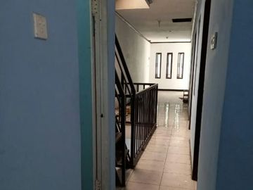 Di jual rumah kost daerah Semolowaru, surabaya