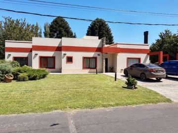 CASA EN CLUB DE CAMPO LAS PERDICES