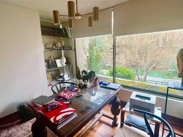 Dp.exclusivo,6 dorm.6 baños estar,4estacionamientos,jardines