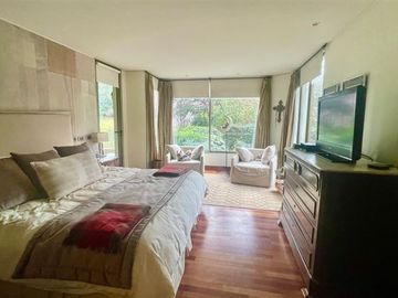 Dp.exclusivo,6 dorm.6 baños estar,4estacionamientos,jardines