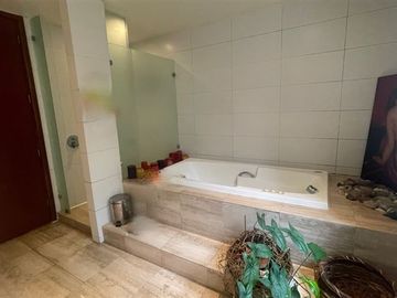 Dp.exclusivo,6 dorm.6 baños estar,4estacionamientos,jardines