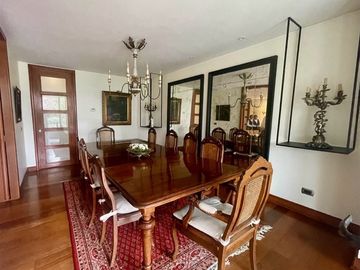 Dp.exclusivo,6 dorm.6 baños estar,4estacionamientos,jardines