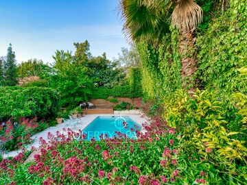 Vista panorámica en condominio. Casa en venta, La Reina Alta.