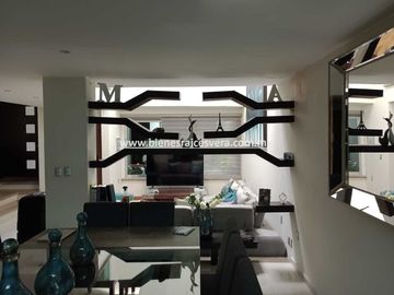 CASA EN VENTA EN SAN JUAN DEL RIO EN LOMAS DE SAN JUAN MIRNA