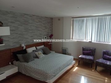 CASA EN VENTA EN SAN JUAN DEL RIO EN LOMAS DE SAN JUAN MIRNA