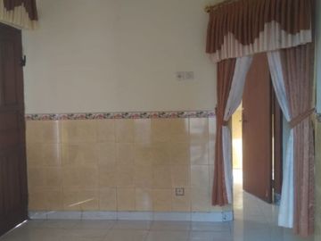 DISEWAKAN RUMAH HOOK FREE FURNISHED DI JALAN PALAGAN
