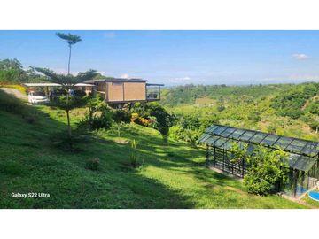 EN VENTA CASA CAMPESTRE