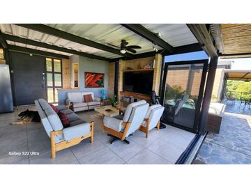 EN VENTA CASA CAMPESTRE