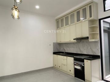 Dijual Rumah Brand New Asri N Aman Lokasi Strategis Di BSD City