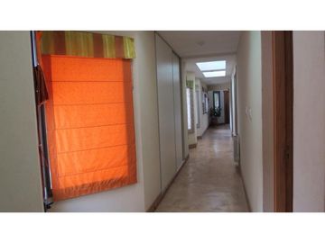 VENDE CASA EN CHACRAS DE CORIA - CALLEJON PRIVADO