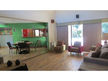 VENDE CASA EN CHACRAS DE CORIA - CALLEJON PRIVADO