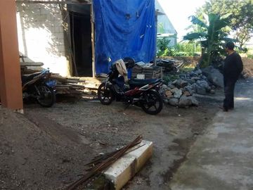 RUMAH MINIMALIS SIAP HUNI DEKAT BANDARA ADISUCIPTO BERBAH