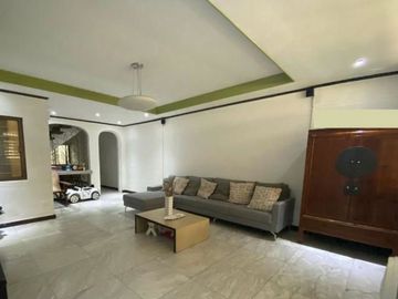 SOLAR POWERED, Fully Airconditioned Townhouse for Sale in Kapitolyo, Pasig City!