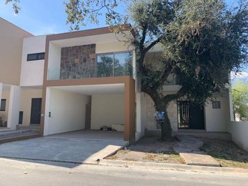 Casa en La Joya Residencial