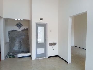 RUMAH MURAH CANTIK TEPI JALAN DI KAWASAN KOTA MALANG