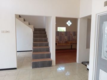 RUMAH MURAH CANTIK TEPI JALAN DI KAWASAN KOTA MALANG
