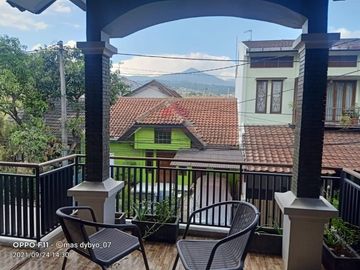 Rumah dengan harga relatif murah lokasi strategis, Komplek Ujung Berung indah