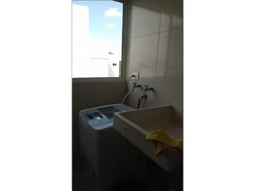 SE VENDE APARTAESTUDIO AMOBLADO  EN EL RECREO DE MONTERA