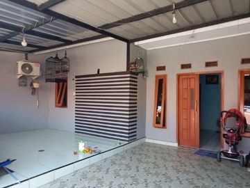 rumah disewakan kontrak dekat summarecon stasiun bekasi