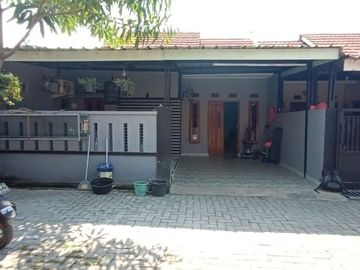 rumah disewakan kontrak dekat summarecon stasiun bekasi