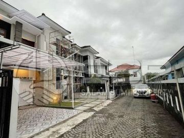 Rumah Cantik BAru cluster monjali dkt UGM,Hyatt,Al-Azhar