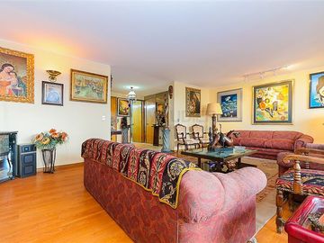 Departamento en Venta en El Golf